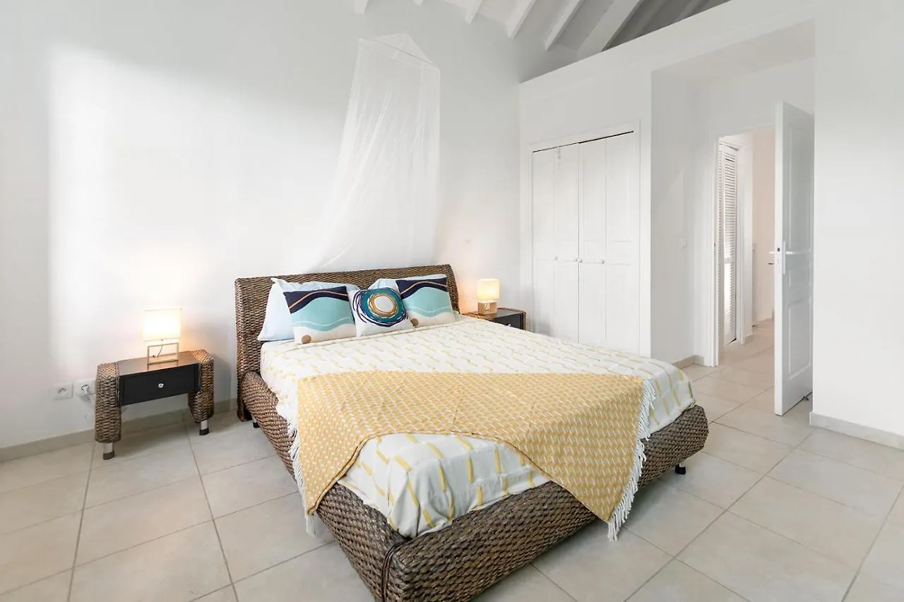 Mon Paradis Bleu Beach House, 2 Bedrooms And Sea View! Quarter of Orleans